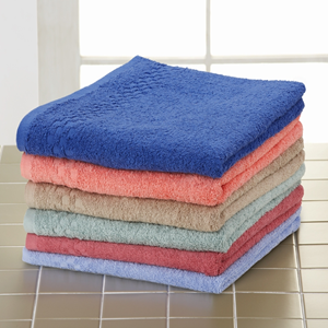 Check Plus Face Washers, Berry, All Natural Durable Carded Cotton, 33 x 33cm, Each Each
